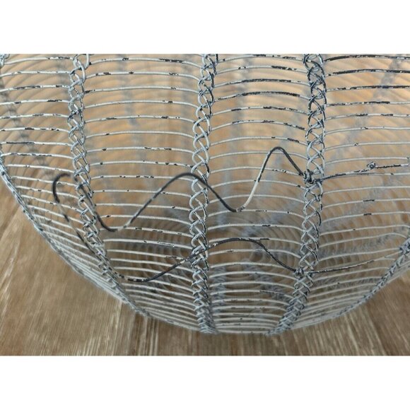 White Wire Chicken Egg Gathering Basket Vintage Antique Rustic Farmhouse 1920s - Picture 3 of 5